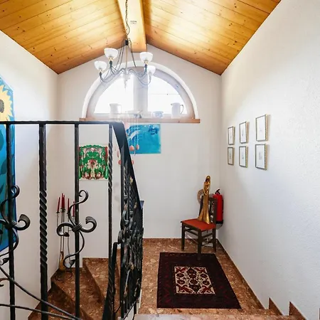 Taverne Apartment *