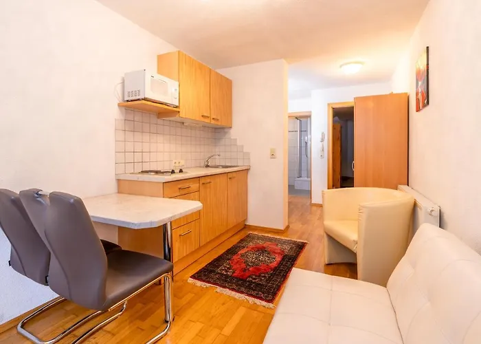 Apartament Taverne *